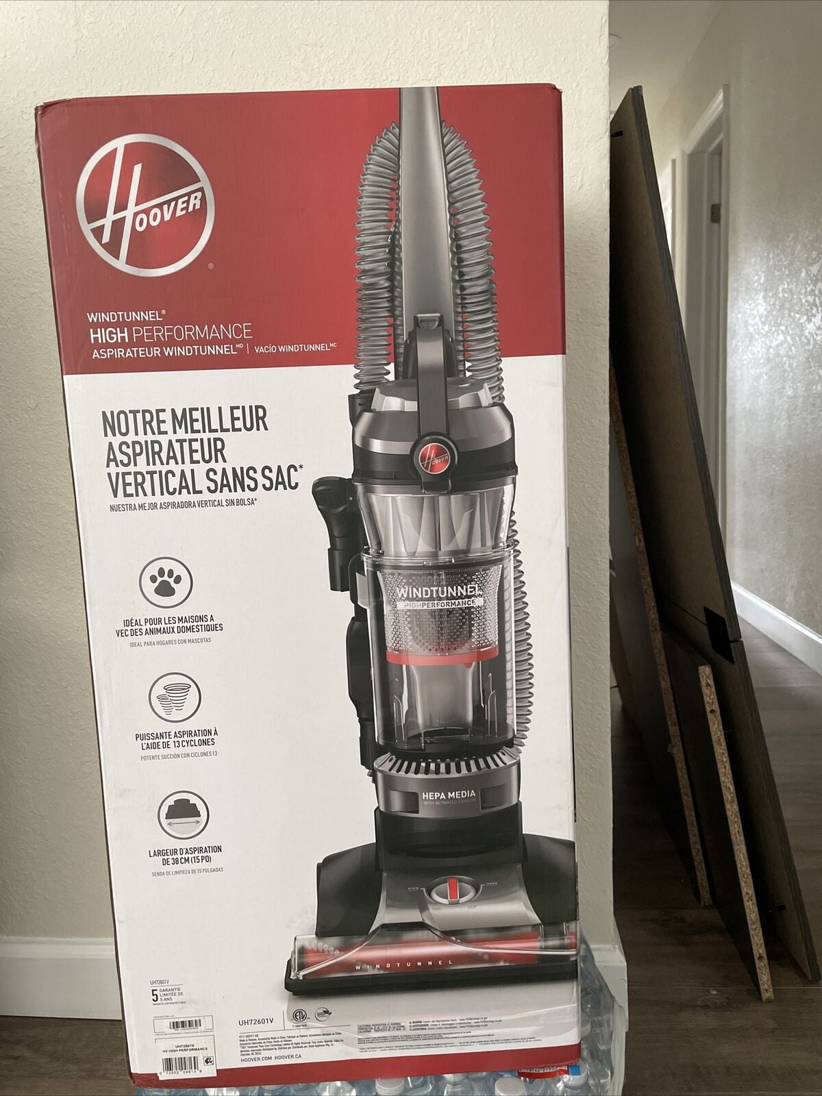 Restored Hoover UH72601 High Performance Pet Bagless Upright Vacuum