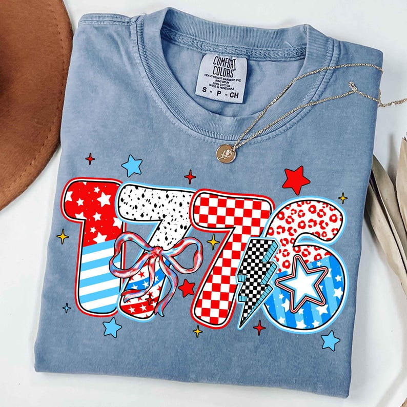 Women's America Graphic T-Shirt - Patriotic 4th Of July Tee With Vintage Design