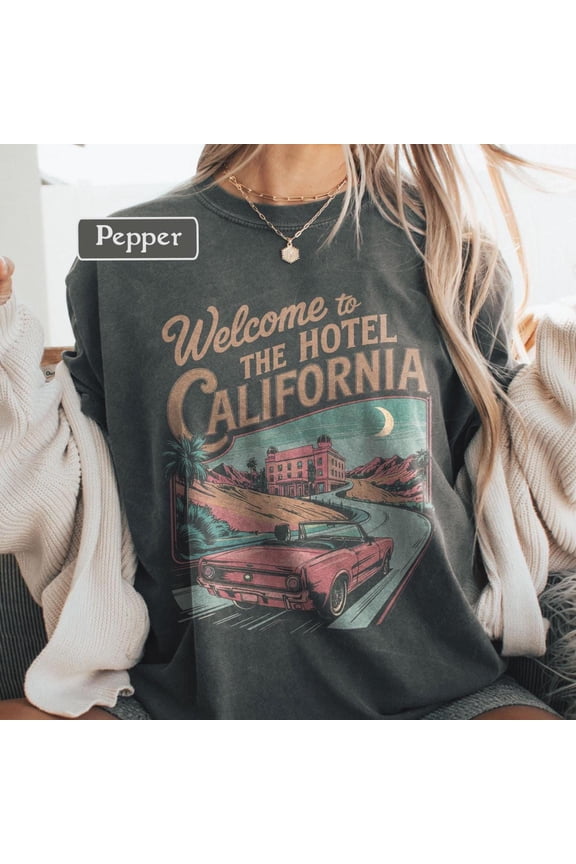 Retro 70s Rock T-Shirt, Band Tee, Vintage California Graphic T-Shirt, Classic Rock Road Trip Top, Retro Music Festival Tee