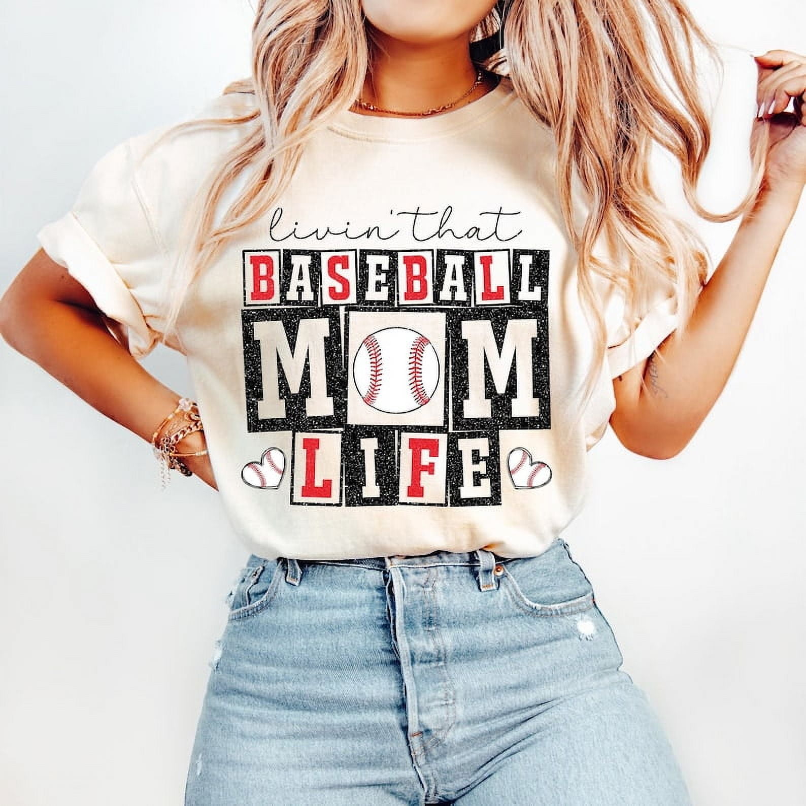 Retro Baseball Mom T-Shirt, Glitter Baseball Mama Shirt, Baseball Mom Life Game Day Tee, Stylish Baseball Shirt for Proud Mamas