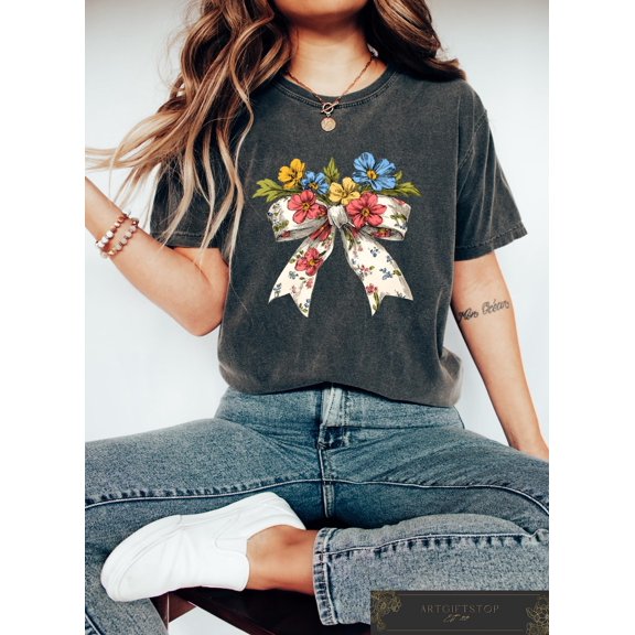 Retro Comfort Coquette Flower T-shirt, Spring Floral Bow Shirt, Boho Flower Crewneck, Coquette Bow Women, Trendy Mom Crewneck, F3353 Tshirt All Size S-5XL