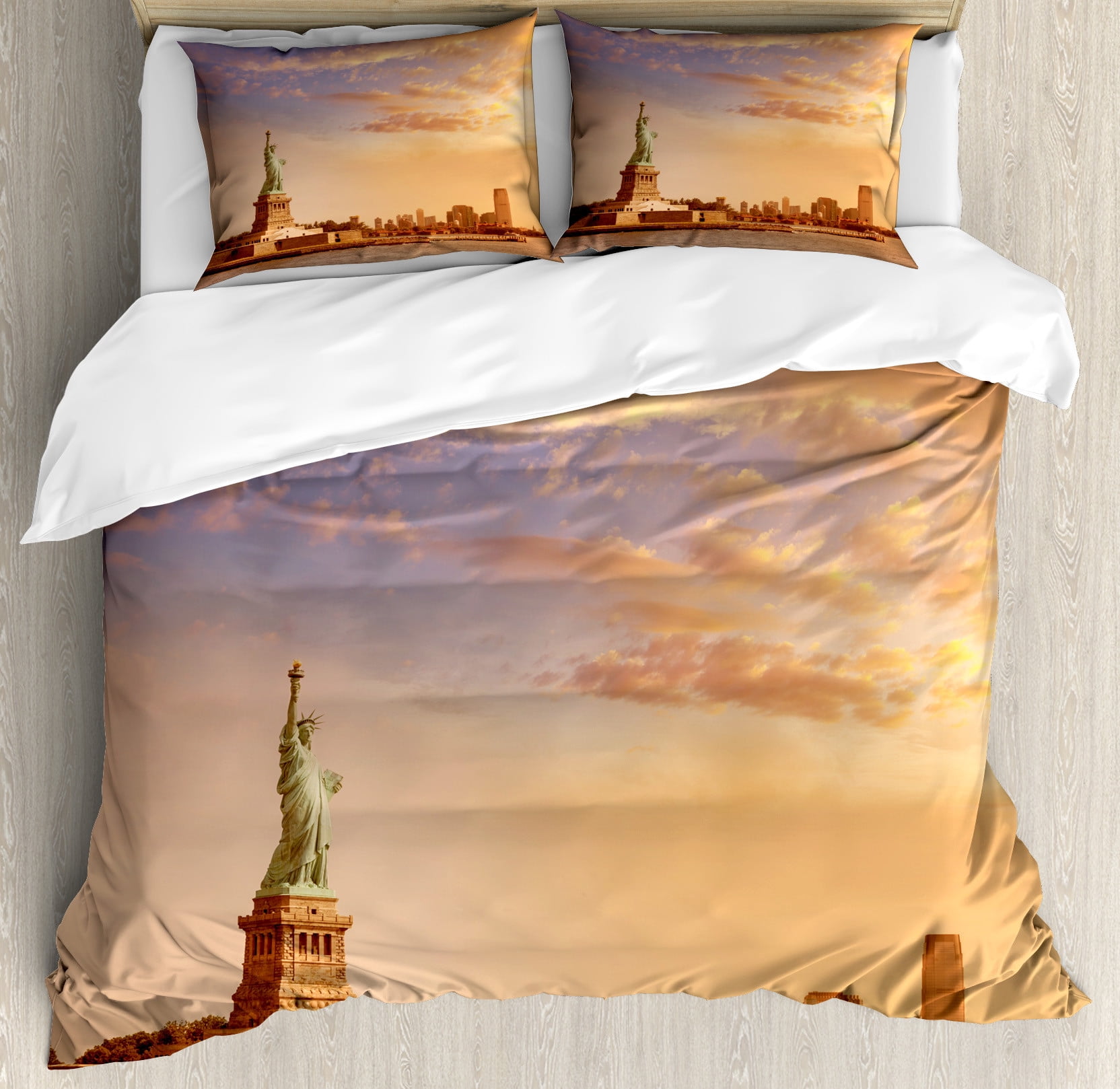 Retro Duvet Cover Set, Liberty American Freedom on NYC Sunset River ...