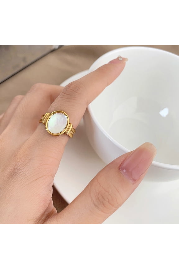 Retro Fashionable 304 Stainless Steel and Shell Finger Rings Real 18K Gold Plated Special-Interest Oval Seashell Color Size 7(17.3mm)