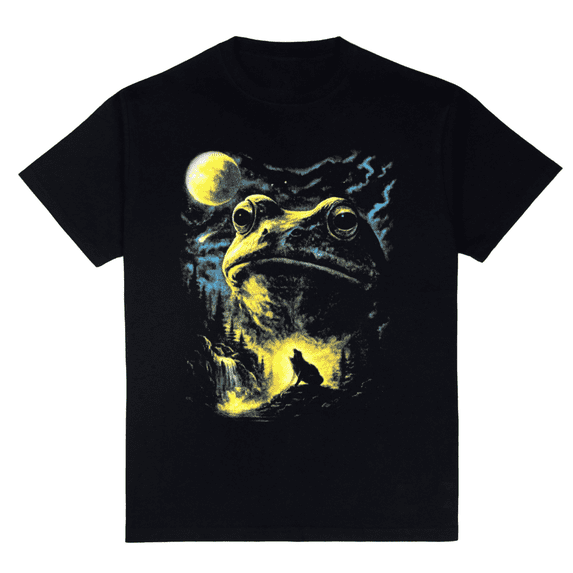 Retro Frog and Wolf Nature Scene, Full Moon Forest Lover Tee T-Shirt