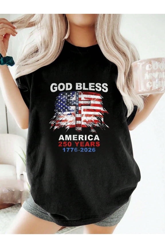 Retro God Bless America 250 Years 1776-2026 Patriotic T-Shirt Vintage Christian Cross USA Flag Semiquincentennial Graphic Tee for Men Women Casual Apparel