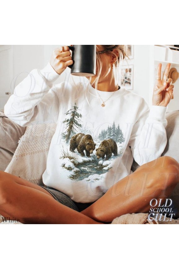 Retro Grizzly Bear Winter Snow Sweatshirt , 90s Vintage Rustic Forest Pullover,Boho Unisex Crewneck Cozy Season Cabin Shirt Bear Nature Gift