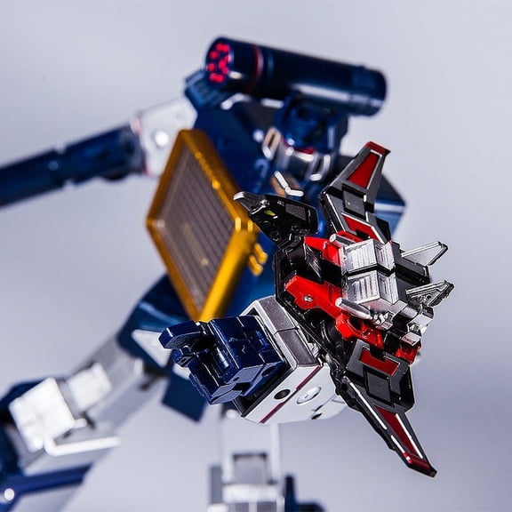 Retro Inspired Deluxe Audio Mecha Figure, Multi-Pose Articulated Desktop Collectible Model