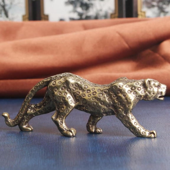 Retro Leopard Statue Panther Figurines Brass Handcrafted Lifelike Birthday Gift Exquisite Animal Sculpture for Home Office Desk Decoration