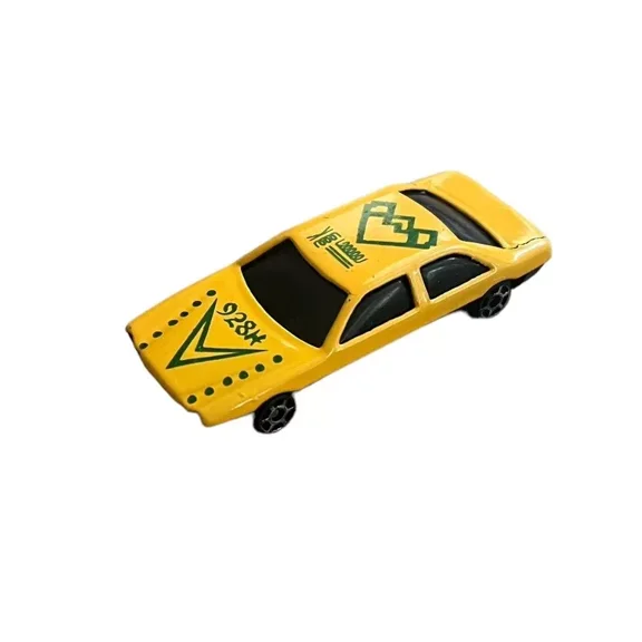 Retro Metal Yellow 928H Sports Car Made in China Replacement Figure Rare