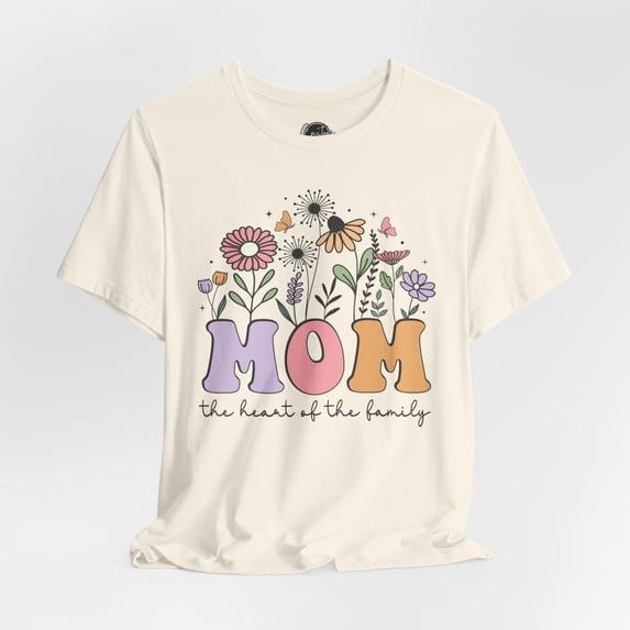 Retro Mom T-Shirt, Vintage Style Mom Tee, Classic Mothers Apparel