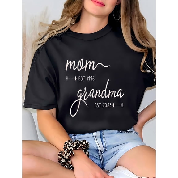Retro Mom and Grandma Est 1996 2023 Women's Graphic T-Shirt Casual Short Sleeve Cotton Tee Mother's Day Birthday Gift for Women Grandmother Black