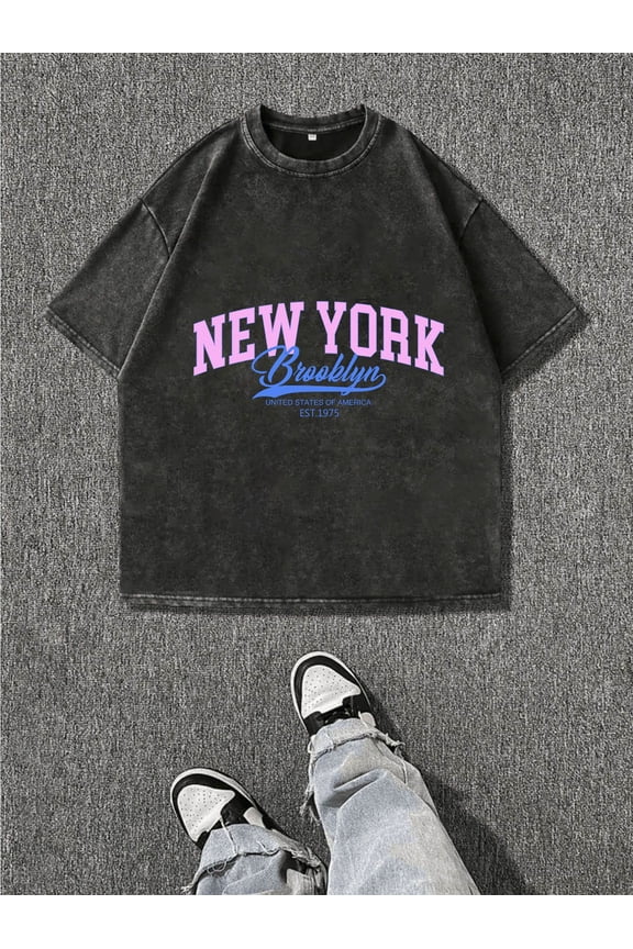 Retro New York Brooklyn T-shirt, featuring pink "NEW YORK" and blue "Brooklyn" prints, embodying the 1970s street style, a casual round-neck short-sleeved shirt.