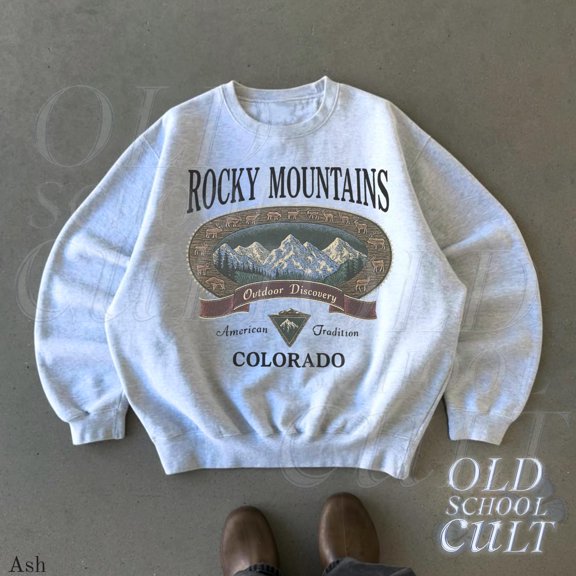 Retro Rocky Mountains Sweatshirt, Vintage 90s Colorado Graphic Crewneck, Mountain Pullover Gift, Nostalgia Hiking Old School Gift
