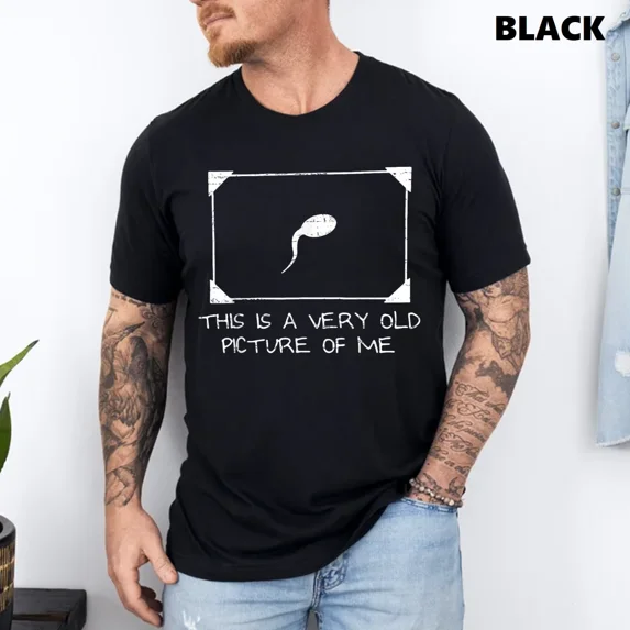 Retro This Is A Very Old Picture Of Me Funny Vintage Snapshot Unisex T-Shirt up to size 5XL