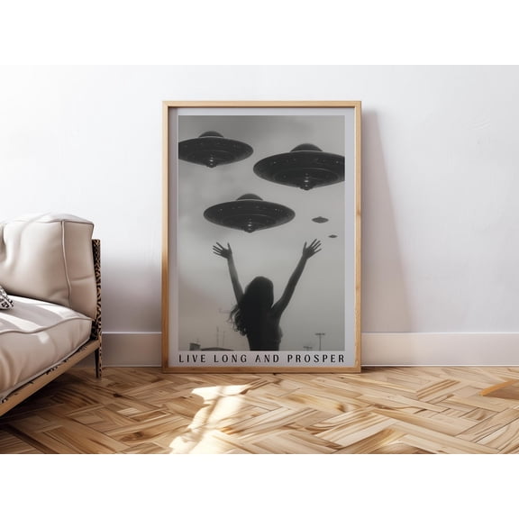 Retro UFO Black White Sci Fi Wall Art, Stretched Canvas Size 12x18