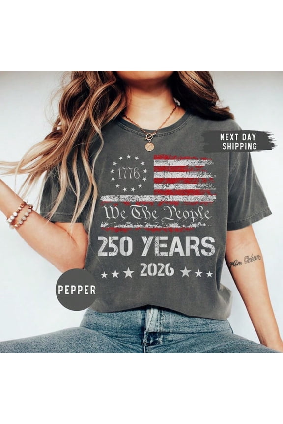 Retro We The People 1776 T-Shirt - Patriotic 250 Years America 2026 Celebration Tee - Vintage Distressed USA Flag Graphic Top for Adults