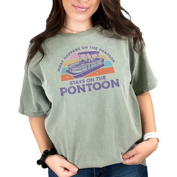 Retro What Happens on the Pontoon, Stays on the Pontoon Art Merch, Moss Comfort Colors T-Shirt, 3XL