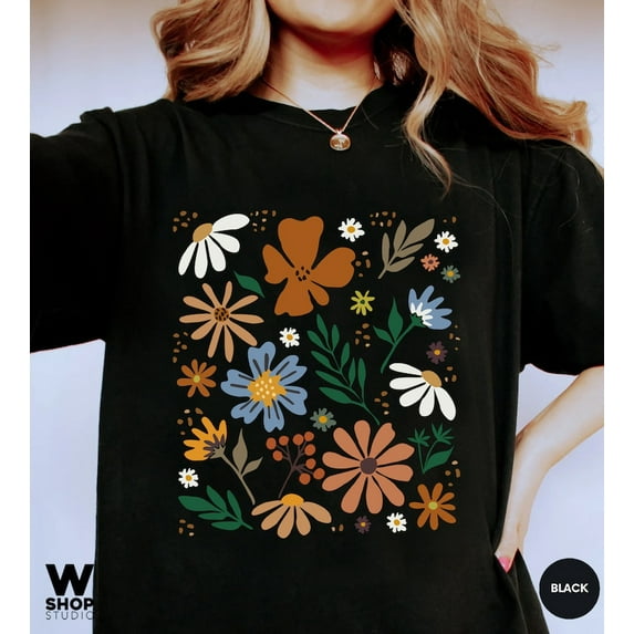 Retro Wildflower Tshirt, Floral Tshirt, Meadow, Flower Shirt, Gift for Women, Ladies Shirts, Best Friend Gift