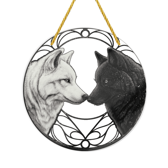 A Retro Wolf in 2D Design, an Acrylic Sun Catcher, Perfect for Hanging in Windows As a Decorative Piece for Rooms, Gardens, And Festive Parties, Making It an Ideal Gift for Family, Loved Ones,