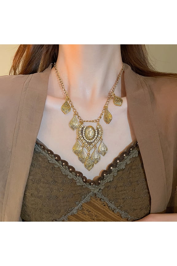 Retro high-end diamond flower necklace ethnic style unique clavicle chain 2025 new atmosphere jewelry