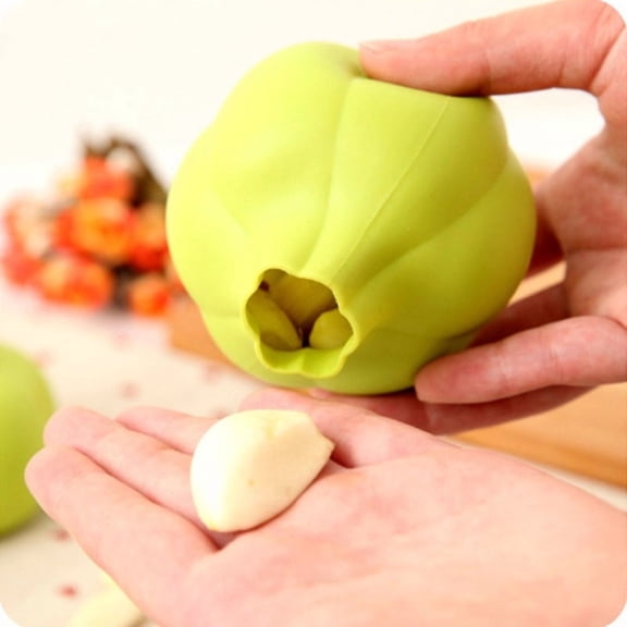 Reusable Green Silicone Garlic Peeler Tube, Food Grade Easy Roll Garlic Skin Remover, Non Slip Dishwasher Safe Kitchen Tool for Fast Garlic Peeling