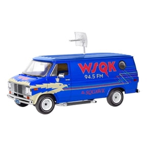 Level 3 1977 GMC "WSQK Squawk" Van "Stranger Things" (2016-2025) TV Series 1/25 Plastic Model Kit by Revell