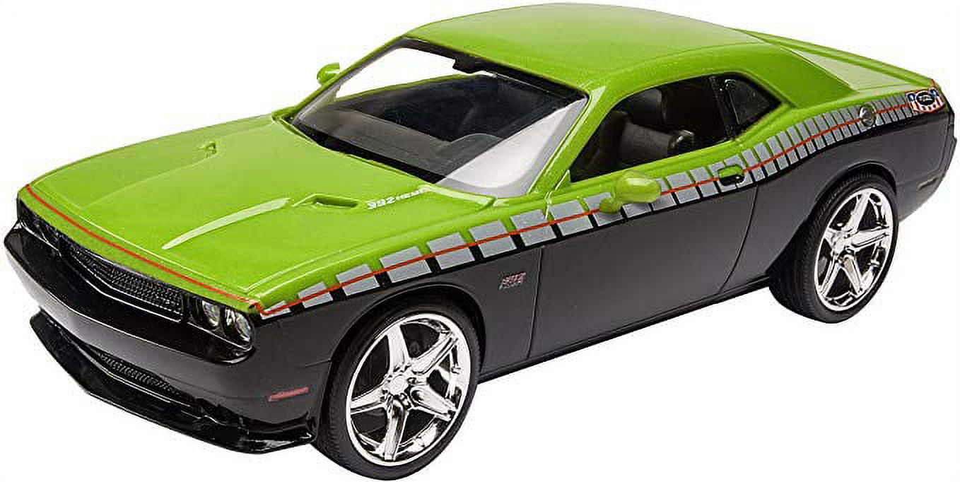 Revell(レベル) 1/25「2013 CHALLENGER SRT8」2種セット 【公式通販】