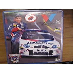 Revell Monogram #4140 #6 Nascar Taurus Kit in Tin 1:24 Scale Plastic Model Kit