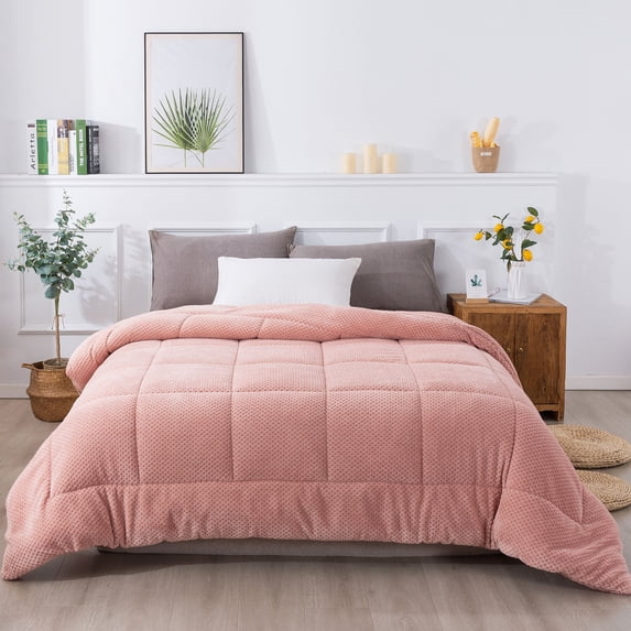 Reversible Plush Sherpa Comforter