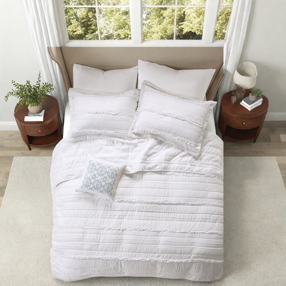 Reversible White Bedding Sets Microfiber Cotton Quilt with Ruffled Chic Style for Family Bedroom