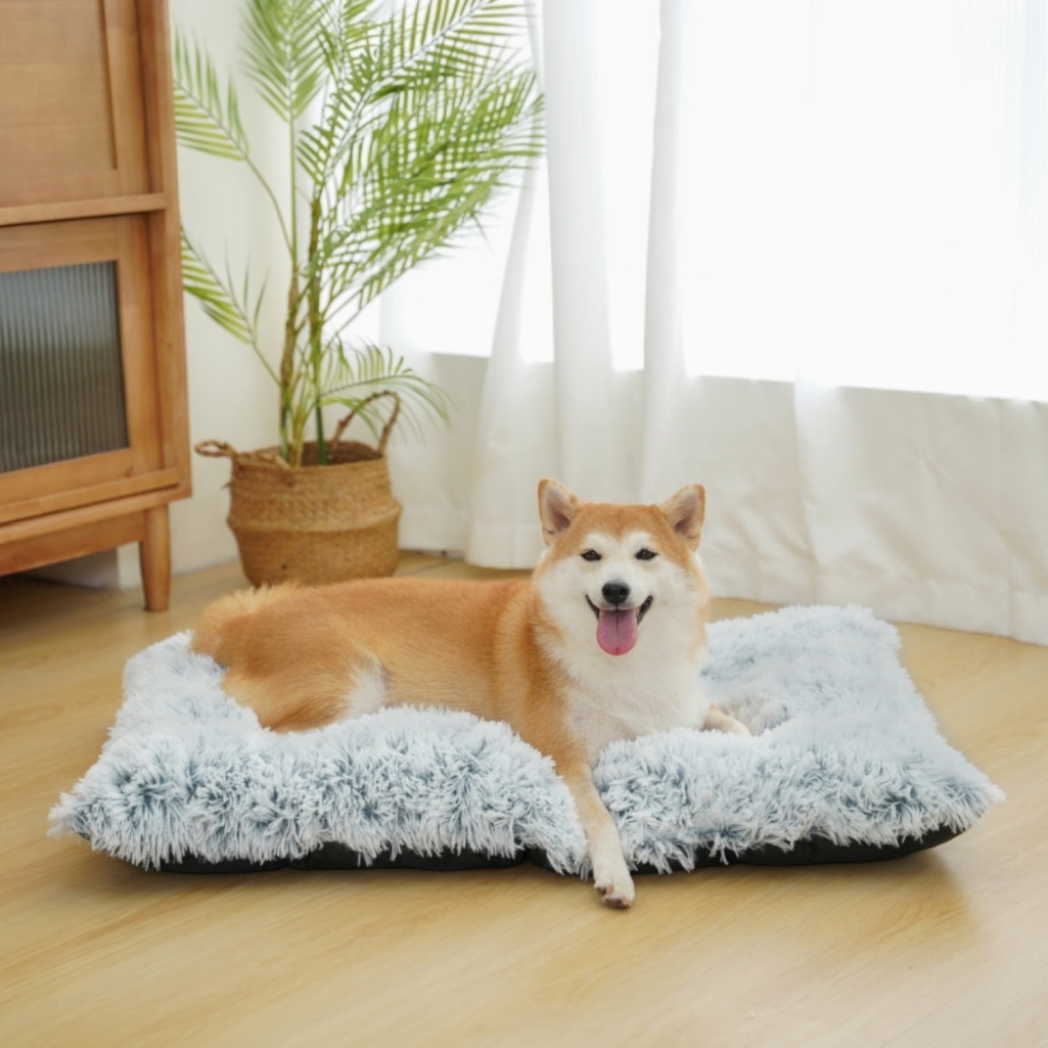 Reyox Large Dog Bed, 35 x 23 inch Fluffy Plush Dog Cage Bed, Washable Dog Mat with Non-Slip Bottom for Large and Medium Dogs,Gradient Gray