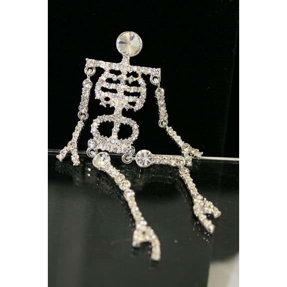 Rhinestone Halloween Scary Moveable Ghost Skull Skeleton Pin Brooch Jewelry 4"