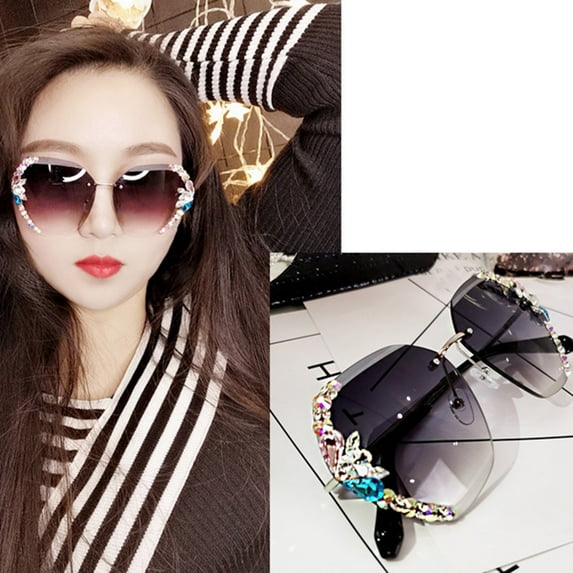 Rhinestone Sunglasses for Women Polarized Cat Eye Sun Glasses with UV Protection Bling Fashion Sunglasses with Sparkling Vintage Party Eyewear with Box Trendy Summer Accessories for Women