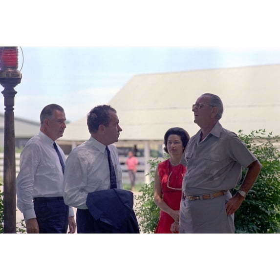 Richard Nixon And Spiro Agnew Visit The Lbj Ranch On Aug. 19 History (24 x 18)
