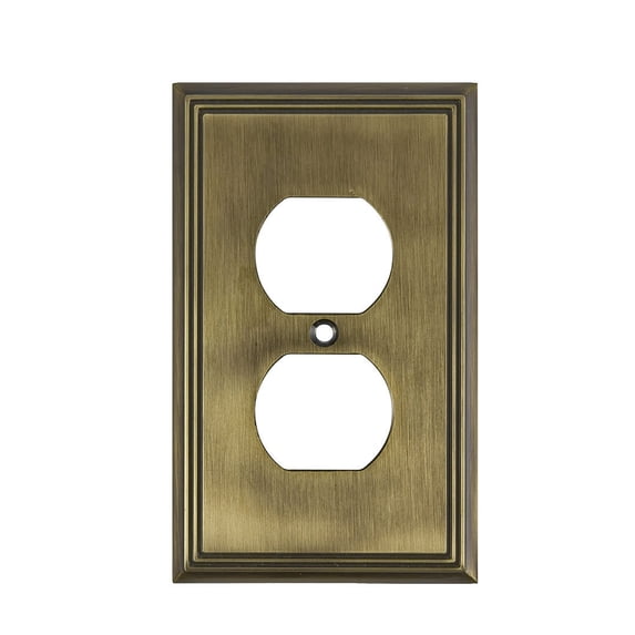 Richelieu Bp852 Single Contemporary Duplex Outlet Switch Plate From The Decora Collection