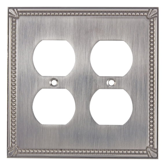 Richelieu Bp8622 Double Traditional Duplex Outlet Switch Plate From The Decora Collection
