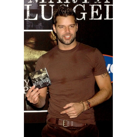 Ricky Martin At In-Store Appearance For Ricky Martin Mtv Unplugged New Album Signing, Fye (For Your Entertainment)