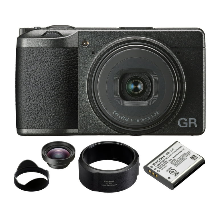 ほぼ新品　RICOH GR III Amazon.com : Ricoh GR III Digital Camera with Starter