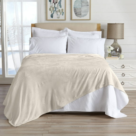 Ridge & Cove Ultra Velvet Plush Solid Bed Blanket