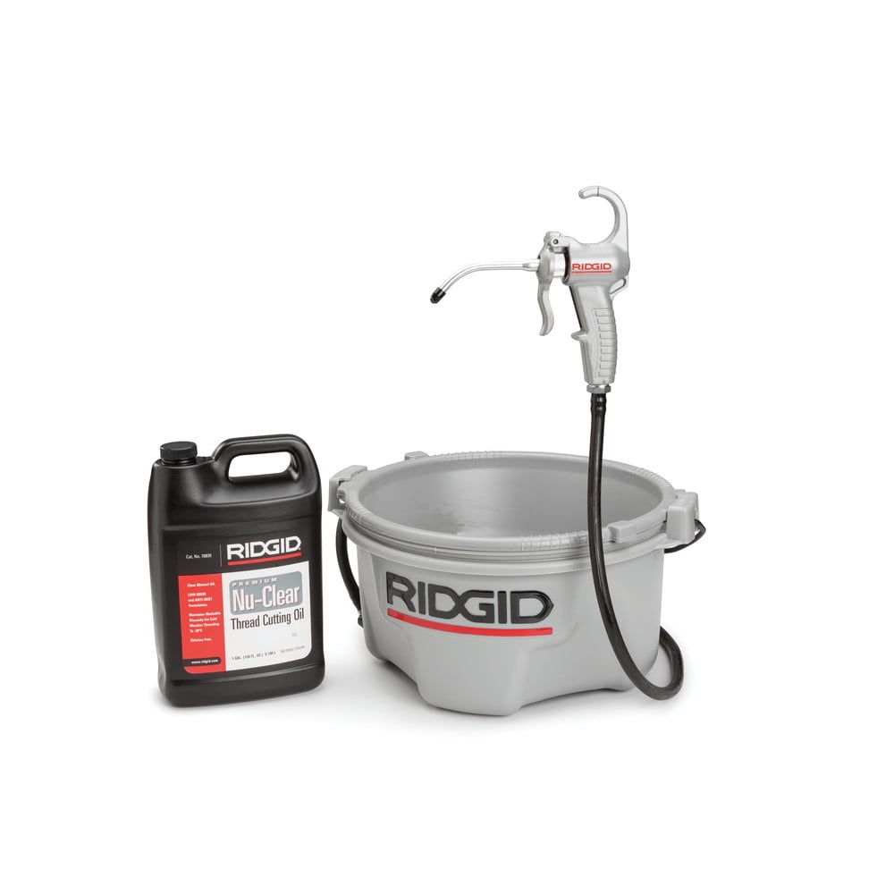 Ridgid 10883 Handheld Oiler with 1 Gal. Premium Thread Cutting Oil