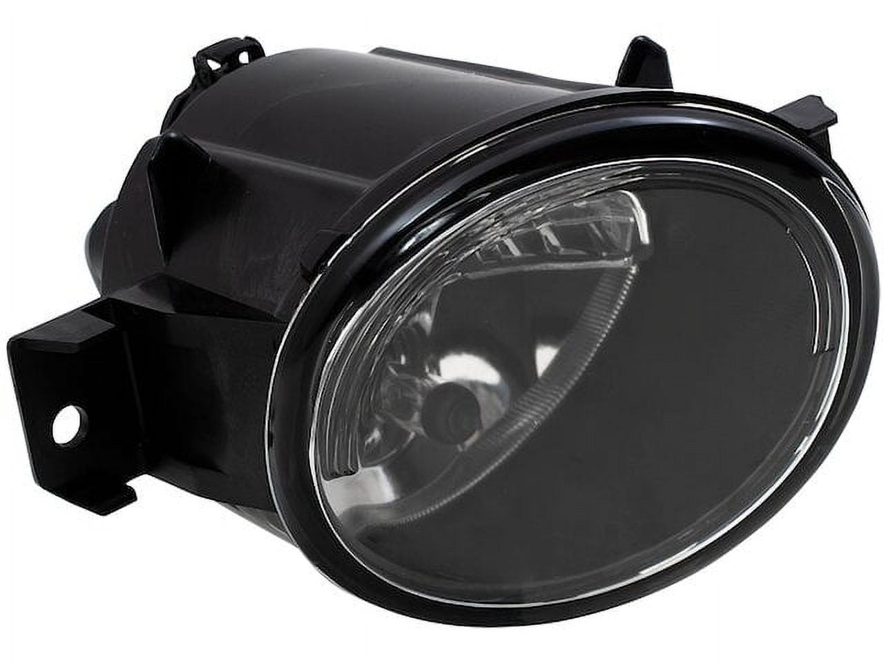 Right Fog Light - Compatible with 2016 - 2018 Nissan Altima 2017