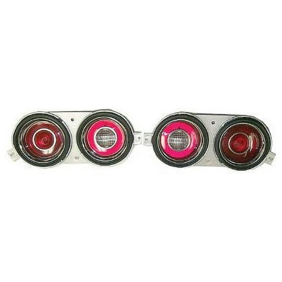 Right Passenger Side Tail Light Assembly - Compatible with 1971 - 1973 Chevy Camaro 1972