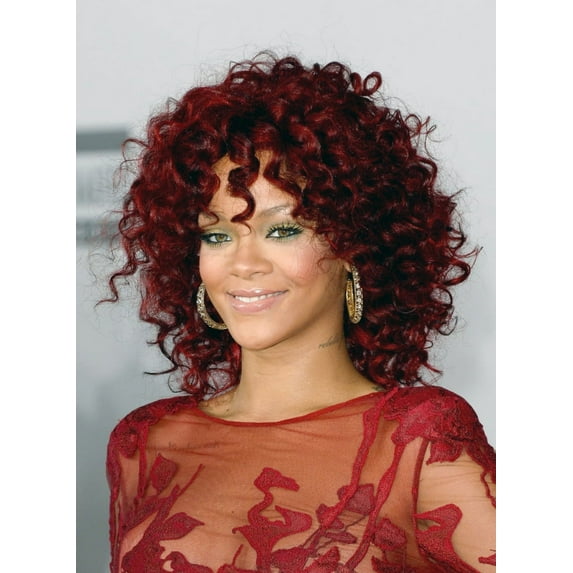 Rihanna At Arrivals For The 37Th Annual American Music Awards (2010 Ama'S) - Arrivals Photo Print (8 x 10)