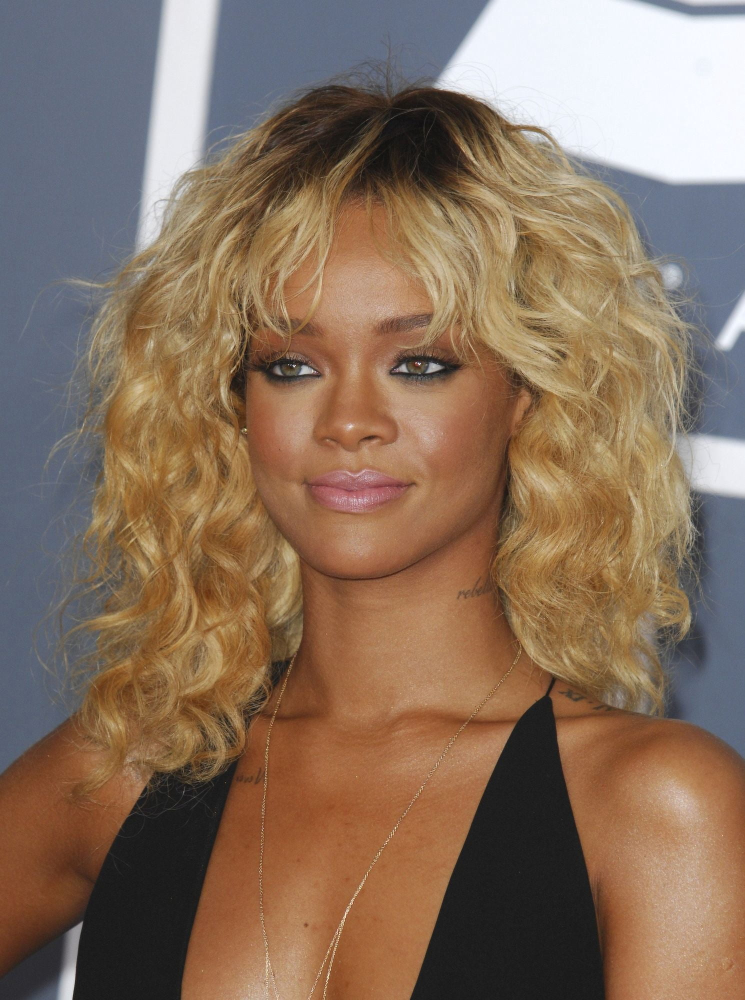 Rihanna At Arrivals For The 54Th Annual Grammy Awards - Arrivals Canvas Art -  (16 x 20)