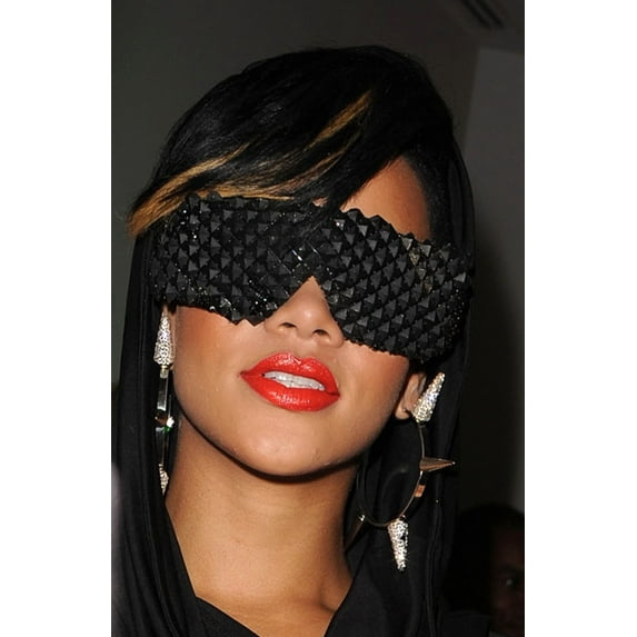 Rihanna At Intermix At In-Store Appearance For Fashion'S Night Out At New York Fashion Week Manhattan New York Ny