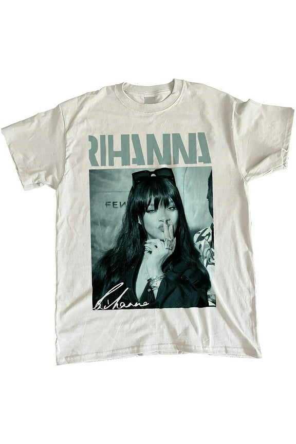 Rihanna tshirt, Rihanna Rock hip hop, Rihanna Lift Me Up T-Shirt Graphic tee Gift for men women unisex t-shirt