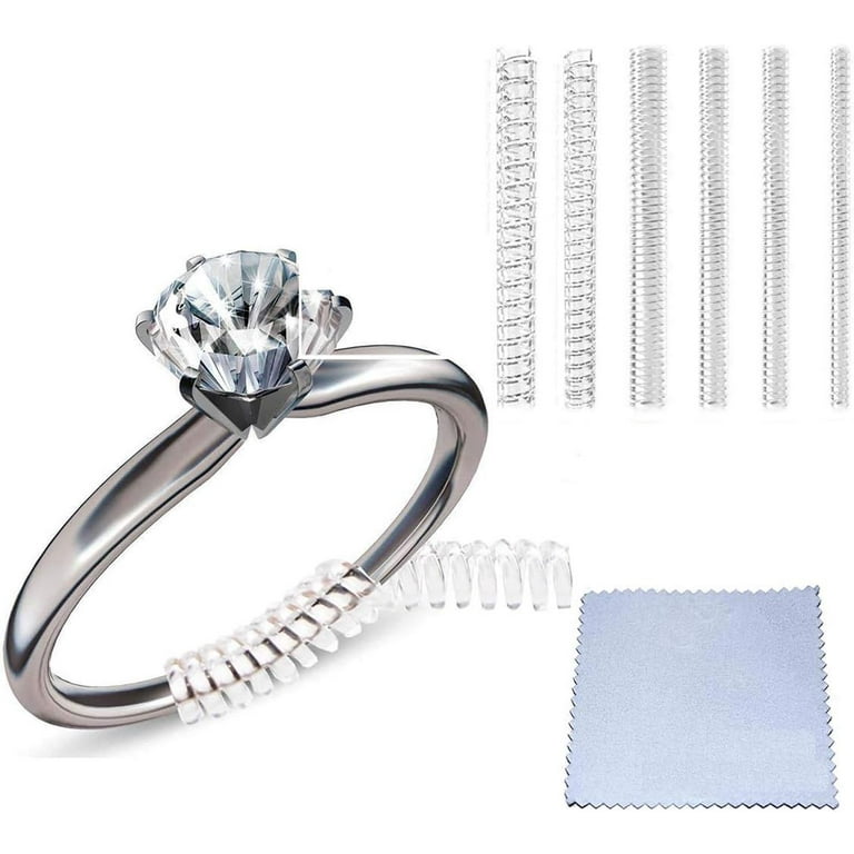 Spacers for engagement ring and wedding ring