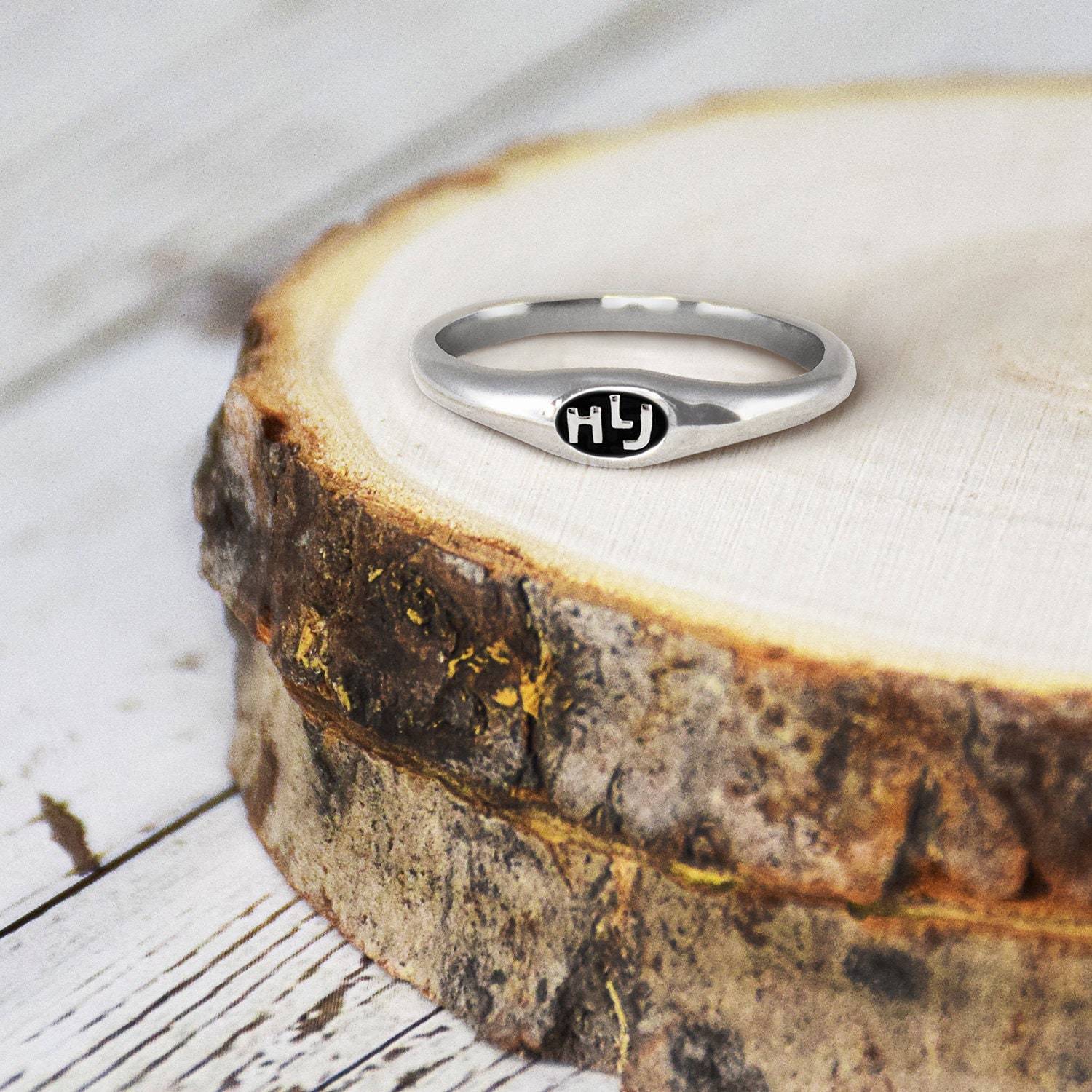 Hlj ring outlet