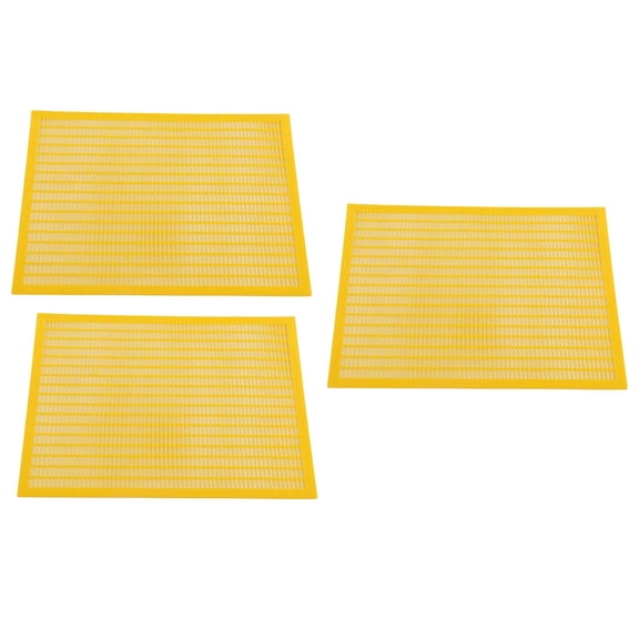 Riousery 3pcs Plastic Bee Queen Protect Excluder Separated Board for Beekeeping, Yellow, 20 inches / 50.8 cm Trapping Grid Net Tool Kit for Beehives