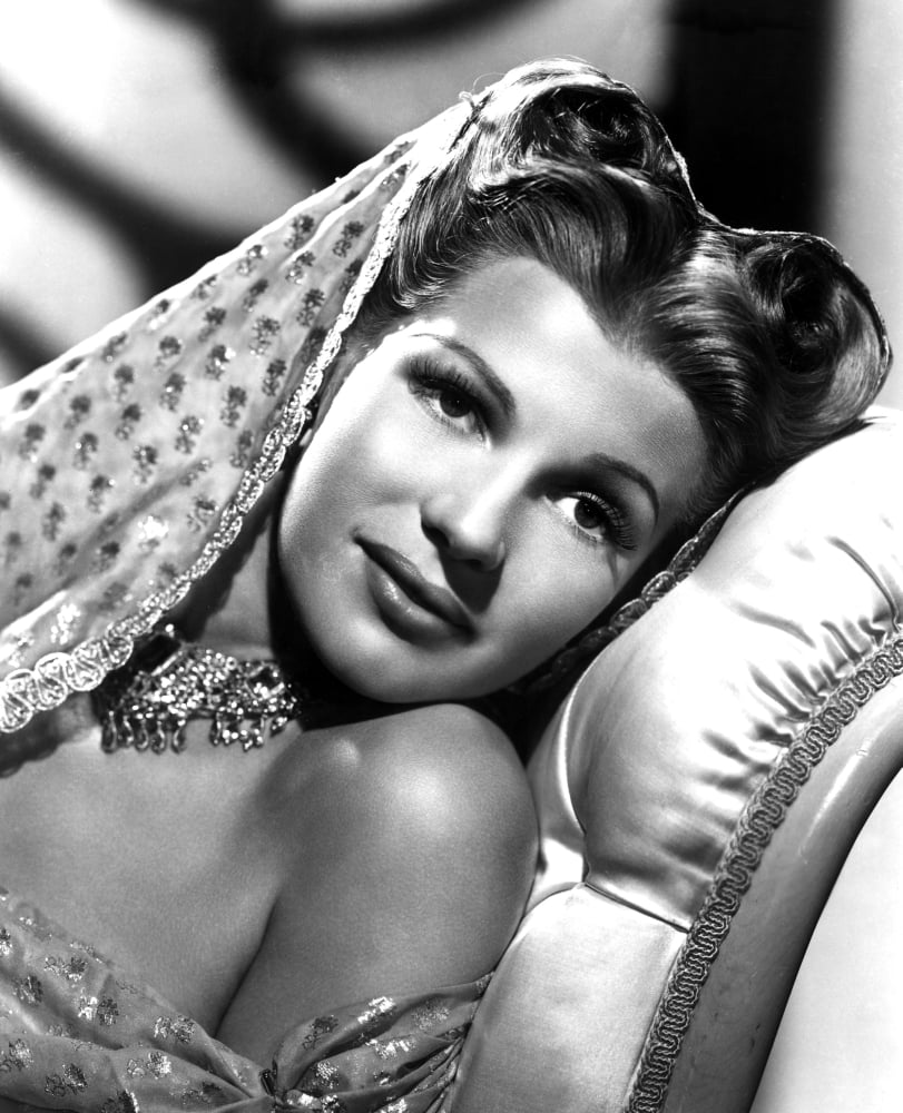 Rita Hayworth Canvas Art - (16 x 20)